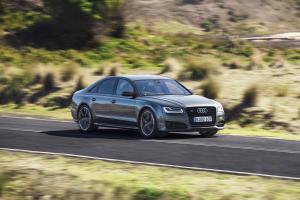 Audi S8 Plus 2016 года
